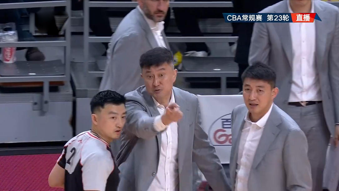 狂揽28分13篮板！1人打疼广东男篮，CBA冠军预演：杜锋苍白的怒吼